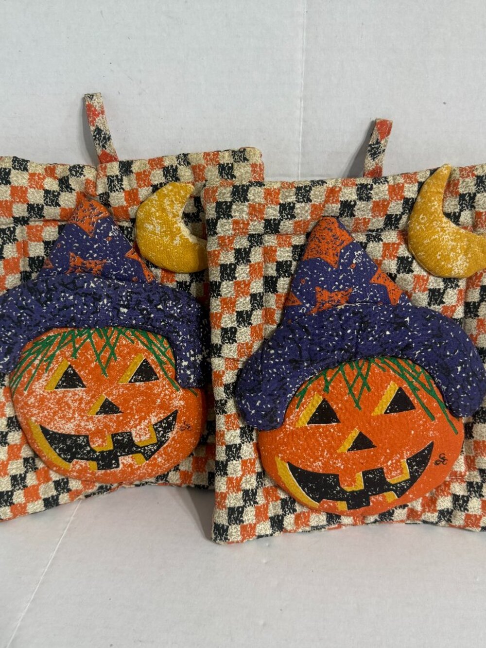 Pair 2 Vintage Jack-o-lantern Quilt Style Halloween Pumpkin Witch Potholders Set